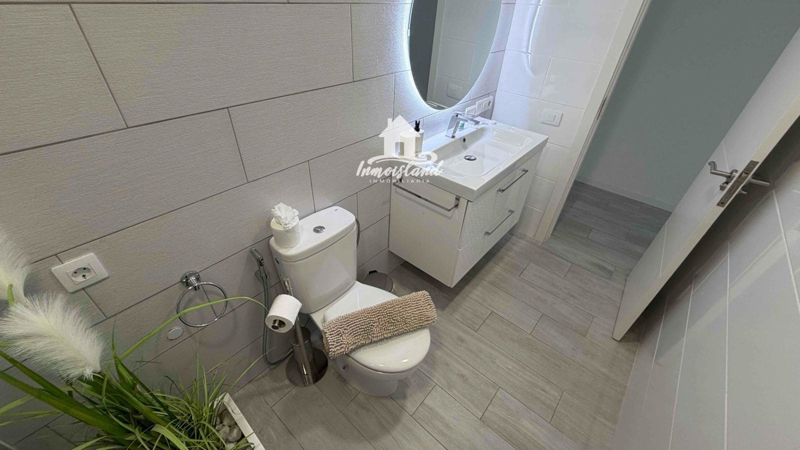 2 sypialnia Mieszkanie do wynajęcia w Playa San Juan - 1 300 € (Ref: 9793513)