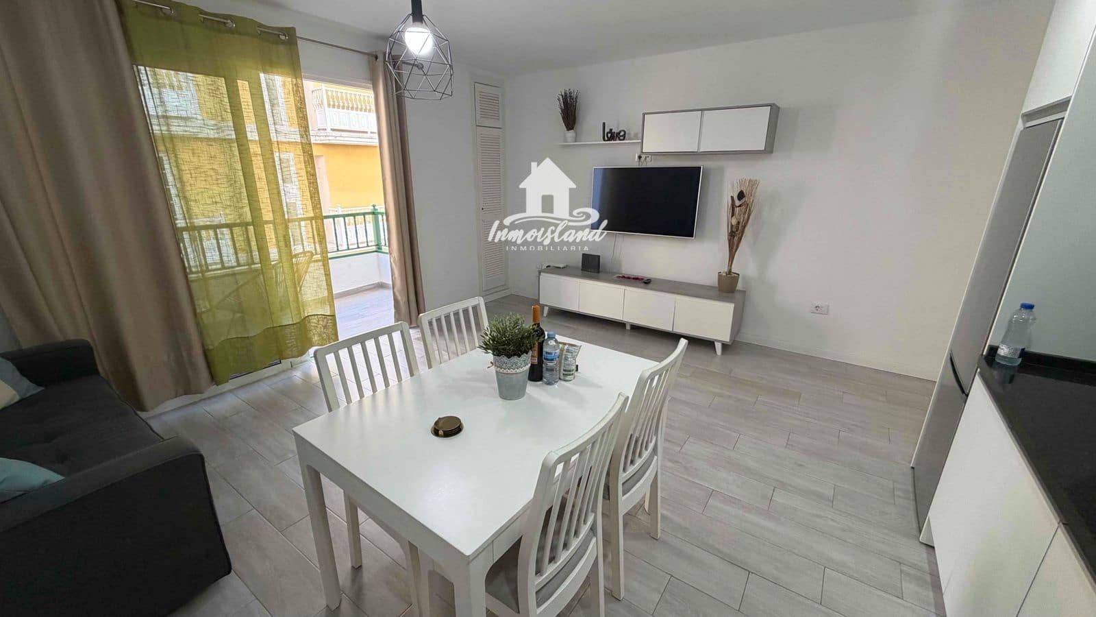 2 sypialnia Mieszkanie do wynajęcia w Playa San Juan - 1 300 € (Ref: 9793513)