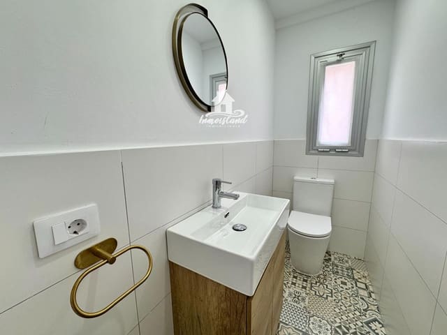 2 soverom Leilighet til leie i Adeje med garasje - € 1 500 (Ref: 9802975)