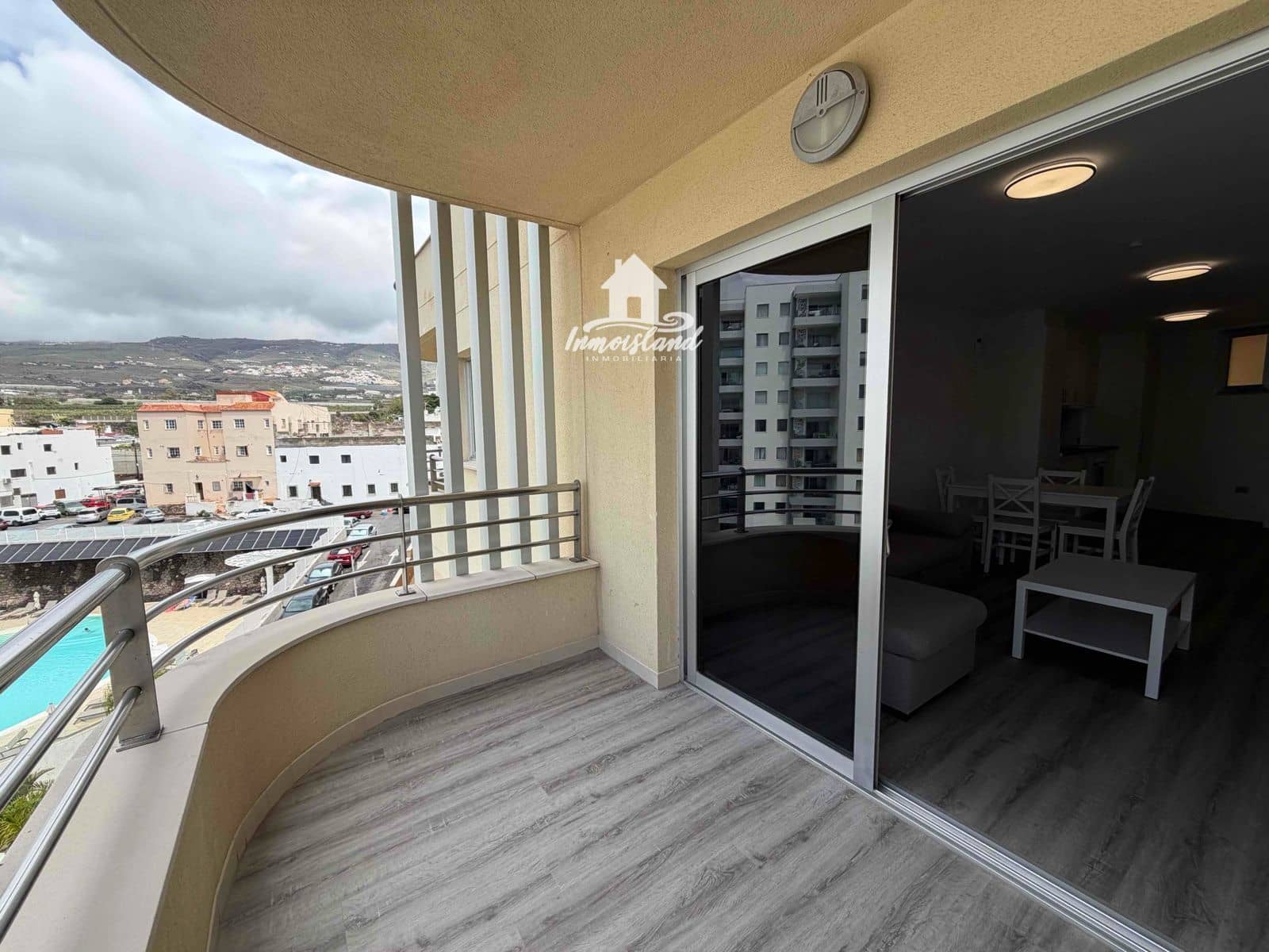 2 bedroom Flat for sale in Playa Paraiso with pool - € 335,000 (Ref: 9823262)