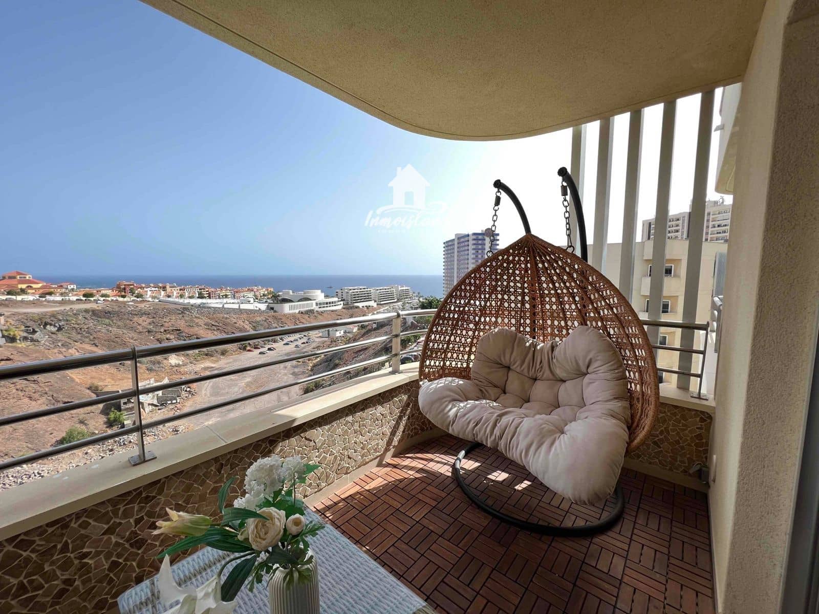 3 sovrum Lägenhet att hyra i Playa Paraiso med pool - 2 600 € (Ref: 9832776)