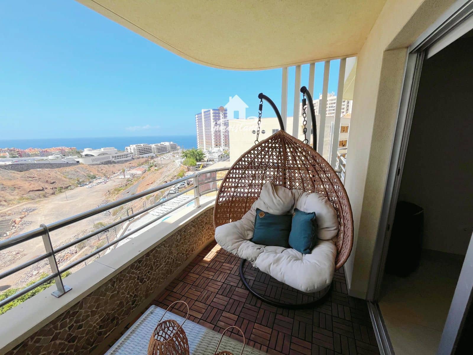3 sovrum Lägenhet att hyra i Playa Paraiso med pool - 2 600 € (Ref: 9832776)