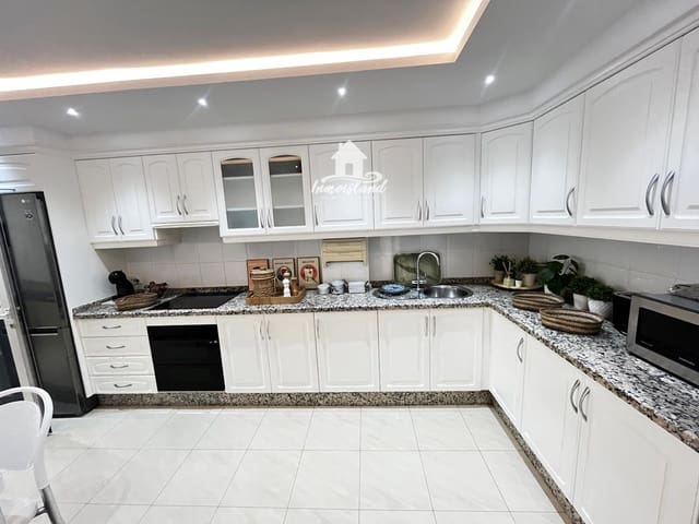 3 sovrum Lägenhet att hyra i Playa Paraiso, Adeje med pool - 2 600 € (Ref: 9832776)
