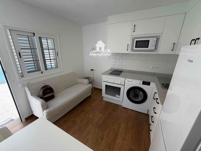 1 quarto Apartamento para arrendar em Las Zocas, San Miguel de Abona - 800 € (Ref: 9841606)