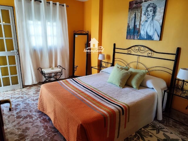 Appartement de 2 chambres à louer à Guía de Isora - 900 € (Ref: 9872301)