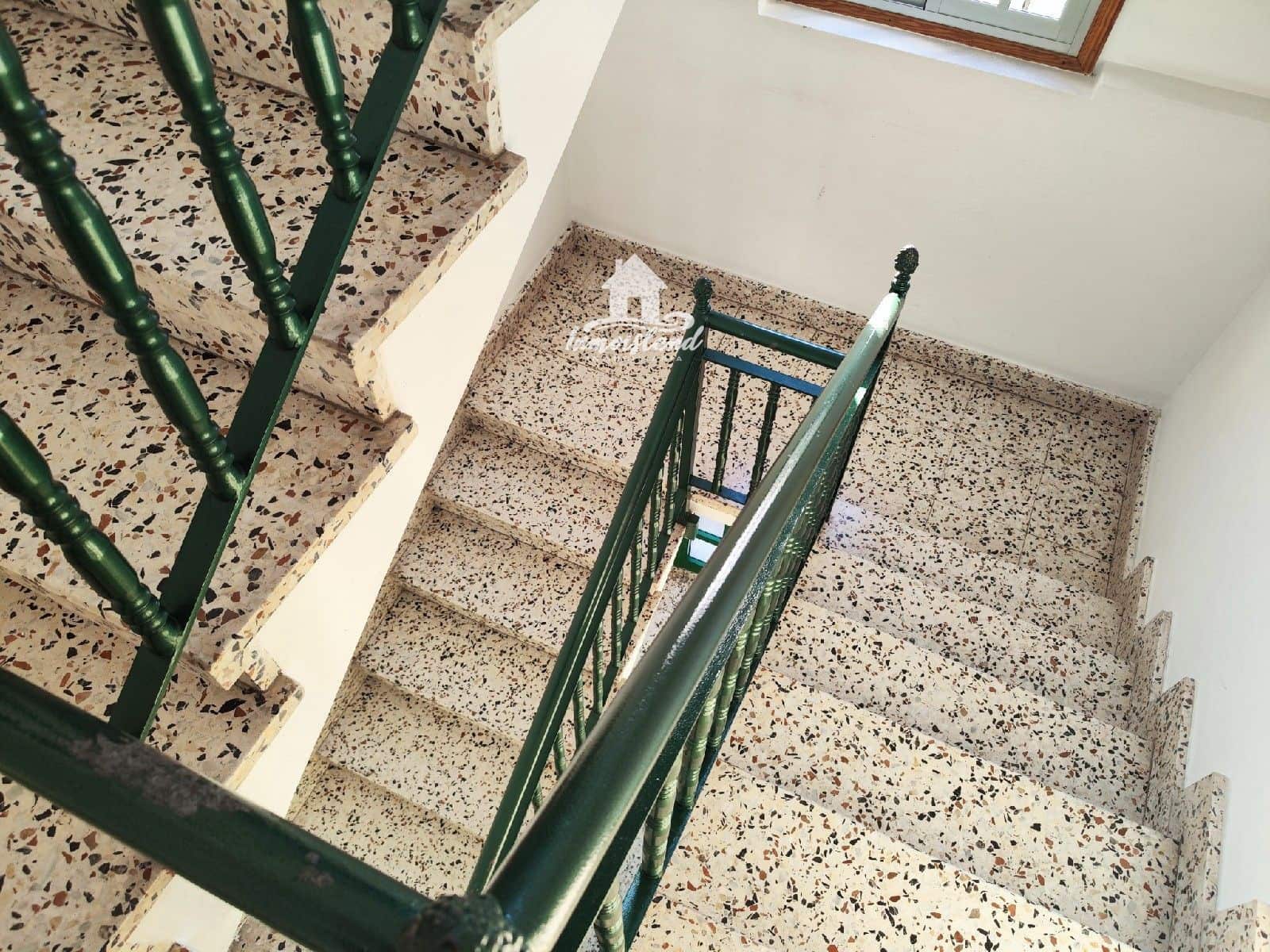 Appartement de 2 chambres à louer à Guia de Isora - 900 € (Ref: 9872301)