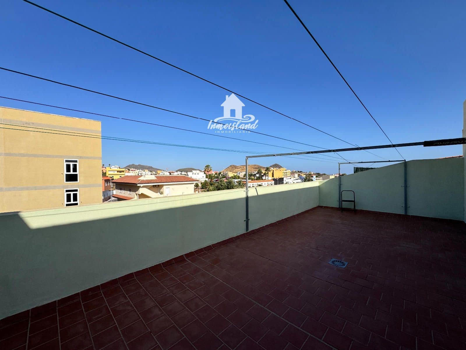 Piso de 4 habitaciones en Buzanada en alquiler con garaje - 1.300 € (Ref: 9944734)