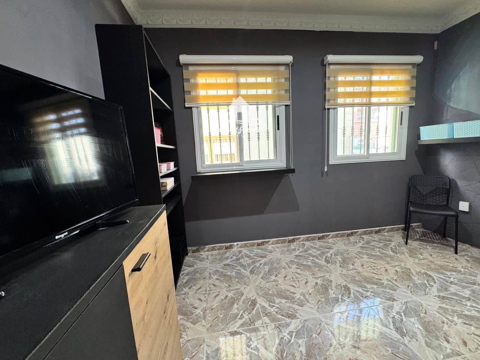 Piso de 4 habitaciones en Buzanada en alquiler con garaje - 1.300 € (Ref: 9944734)