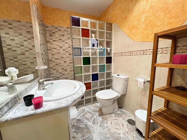 Piso de 4 habitaciones en Buzanada, Arona en alquiler con garaje - 1.300 € (Ref: 9944734)