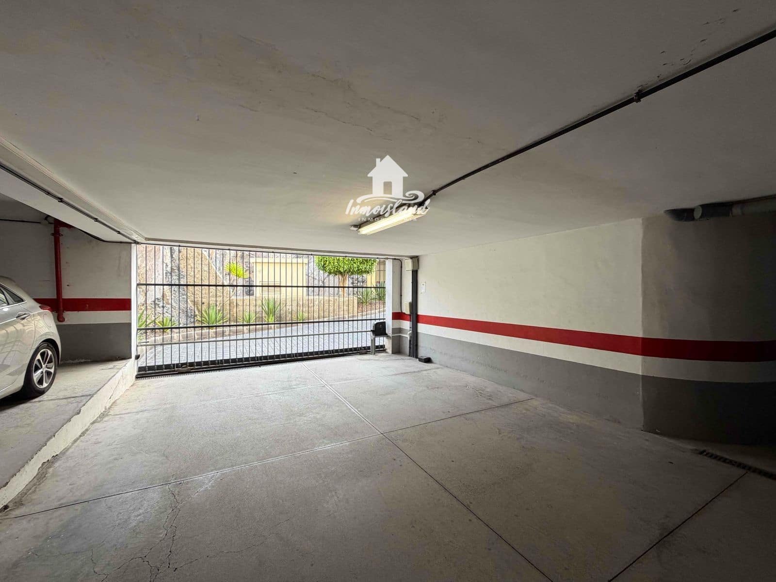 Garage à vendre à Adeje - 43 000 € (Ref: 9950635)