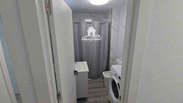3 soveværelse Lejlighed til leje i San Cristóbal de La Laguna - € 1.500 (Ref: 9950636)