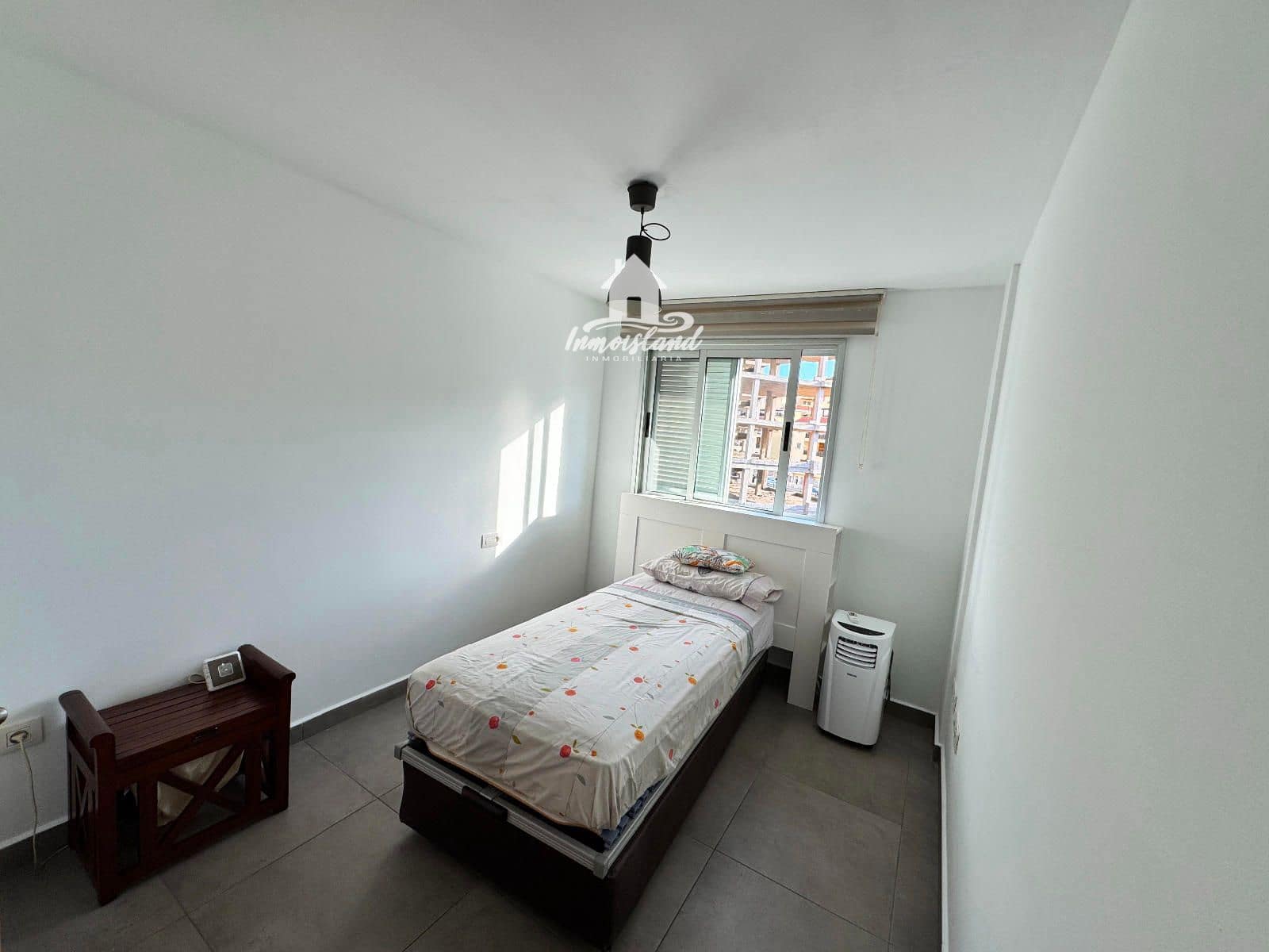 3 bedroom Flat for sale in Los Cristianos with garage - € 490,000 (Ref: 9977667)