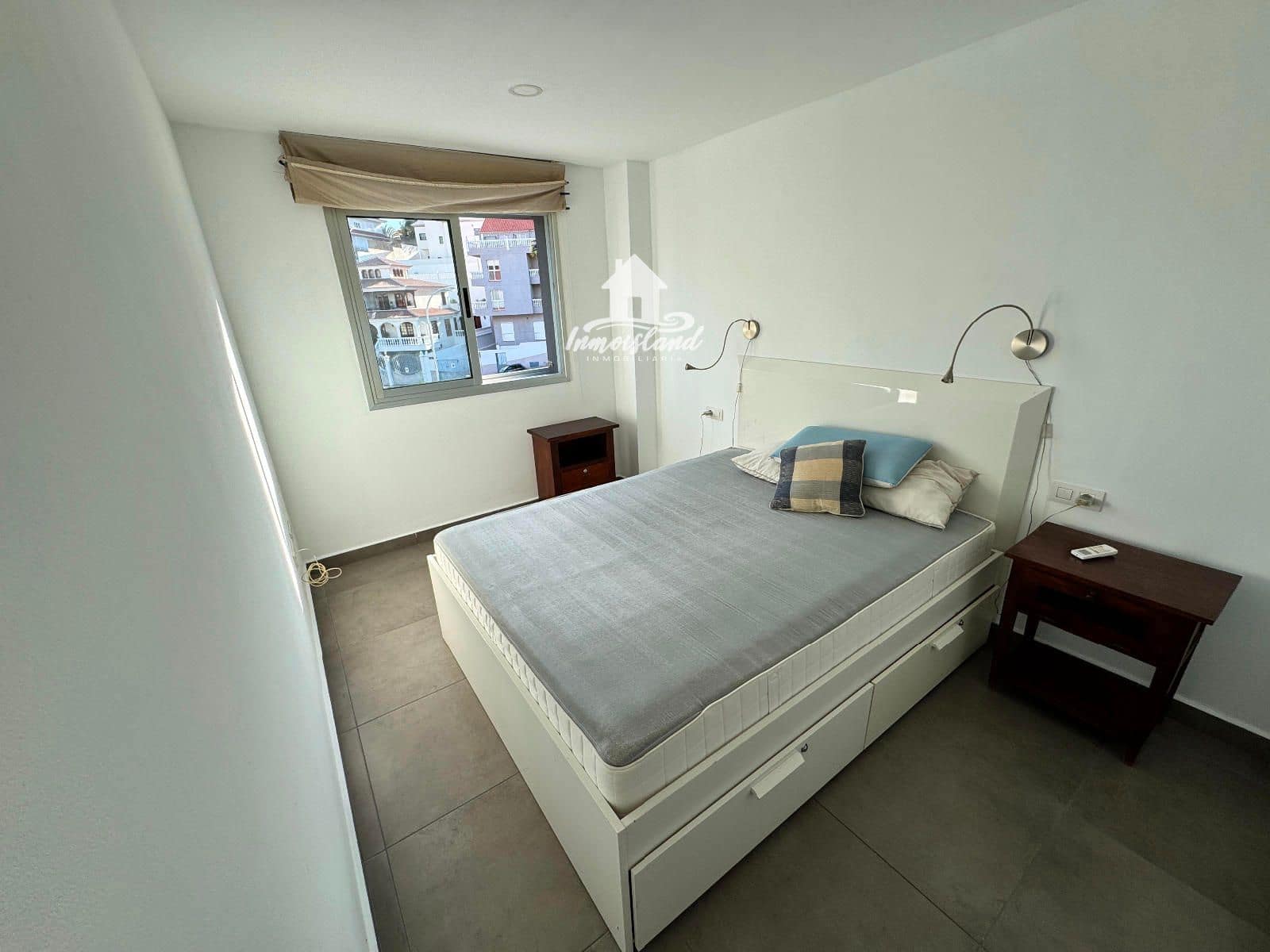 3 bedroom Flat for sale in Los Cristianos with garage - € 490,000 (Ref: 9977667)