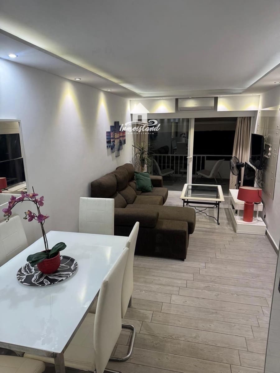 2 bedroom Flat for rent in Costa Adeje with pool garage - € 1,850 (Ref: 9997906)