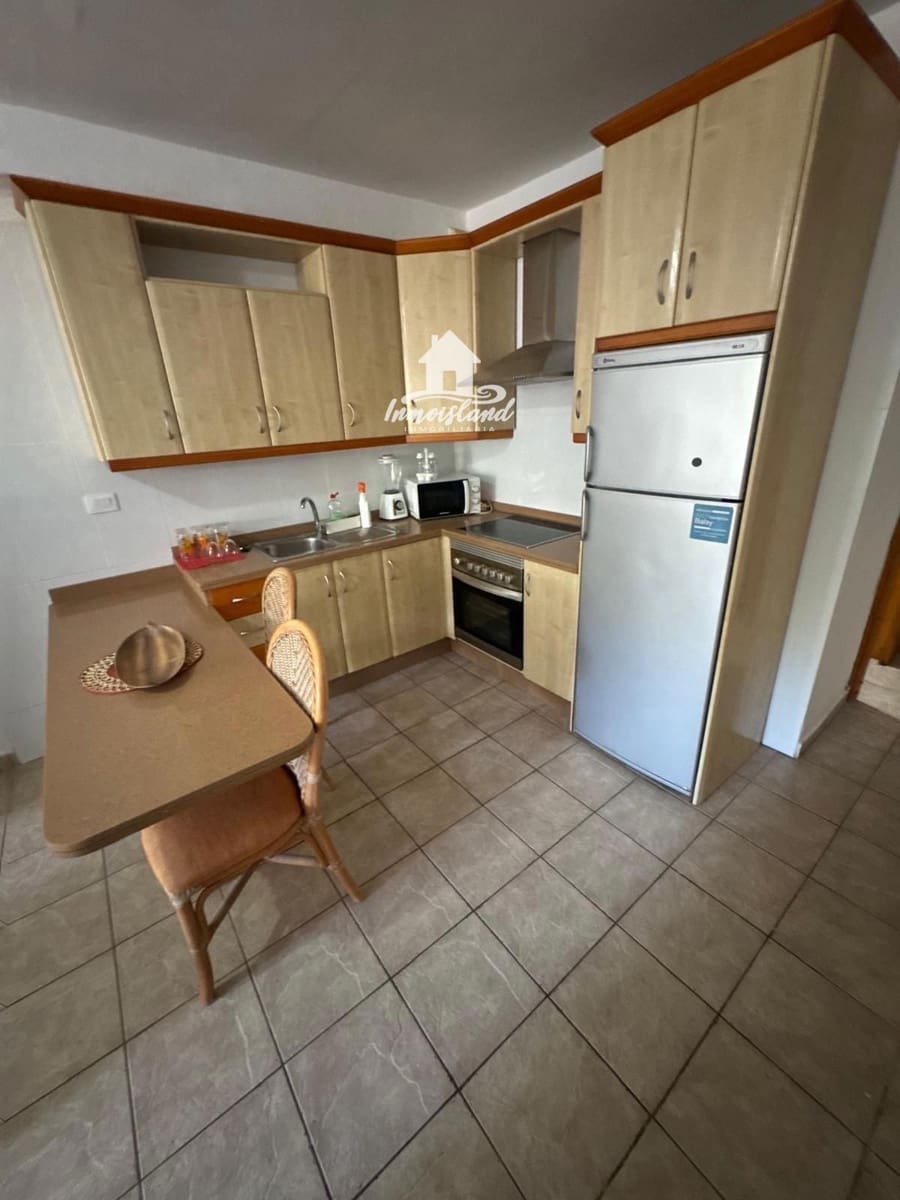 1 slaapkamer Flat te huur in Costa Adeje met zwembad - € 1.100 (Ref: 9997907)