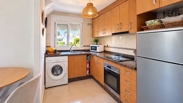 2 makuuhuone Rivitalo myytävänä paikassa Villamartin, Orihuela mukana uima-altaan 
autotalli - 194 995 € (Ref: 10144997)