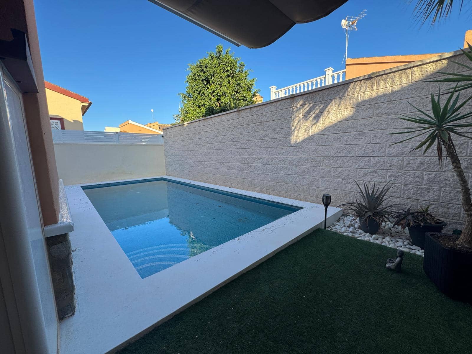 2 chambre Villa/Maison à vendre à Playa Flamenca avec piscine - 365 000 € (Ref: 10154273)