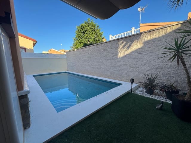2 Zimmer Villa zu verkaufen in Playa Flamenca, Orihuela mit Pool - 365.000 € (Ref: 10154273)