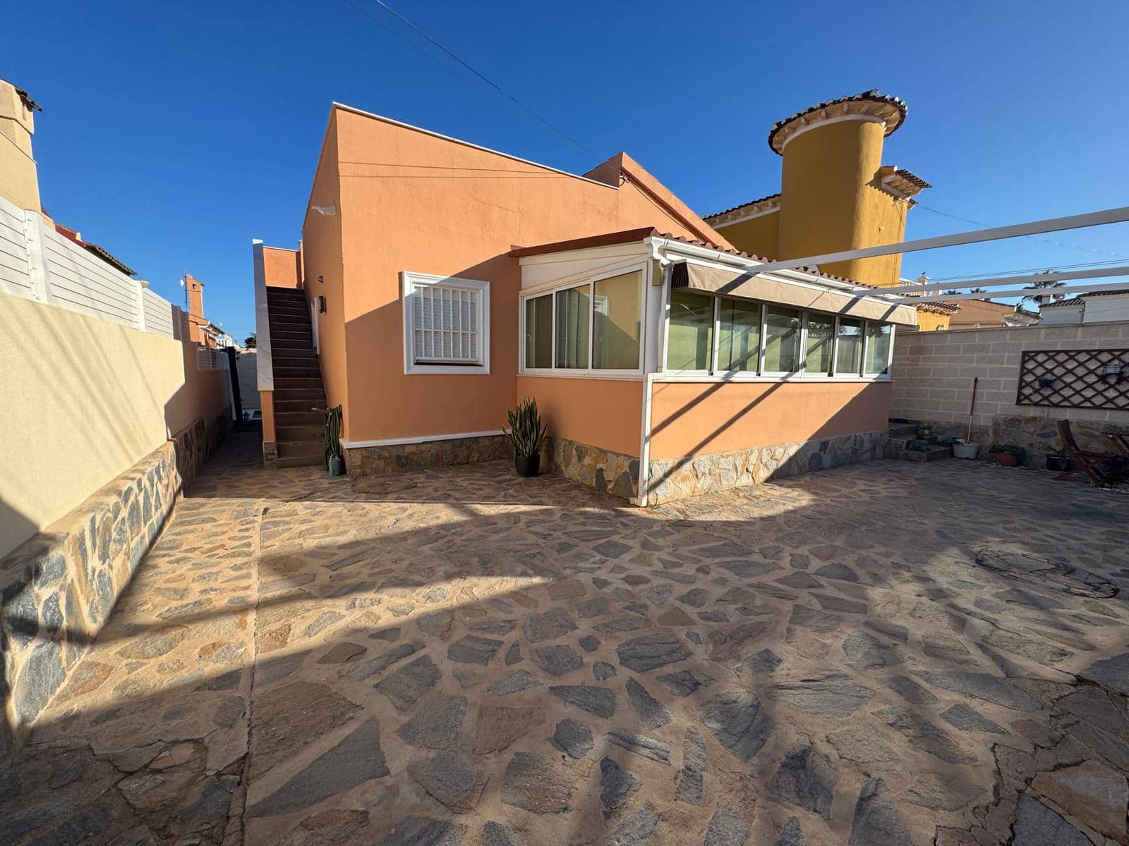 2 chambre Villa/Maison à vendre à Playa Flamenca avec piscine - 365 000 € (Ref: 10154273)