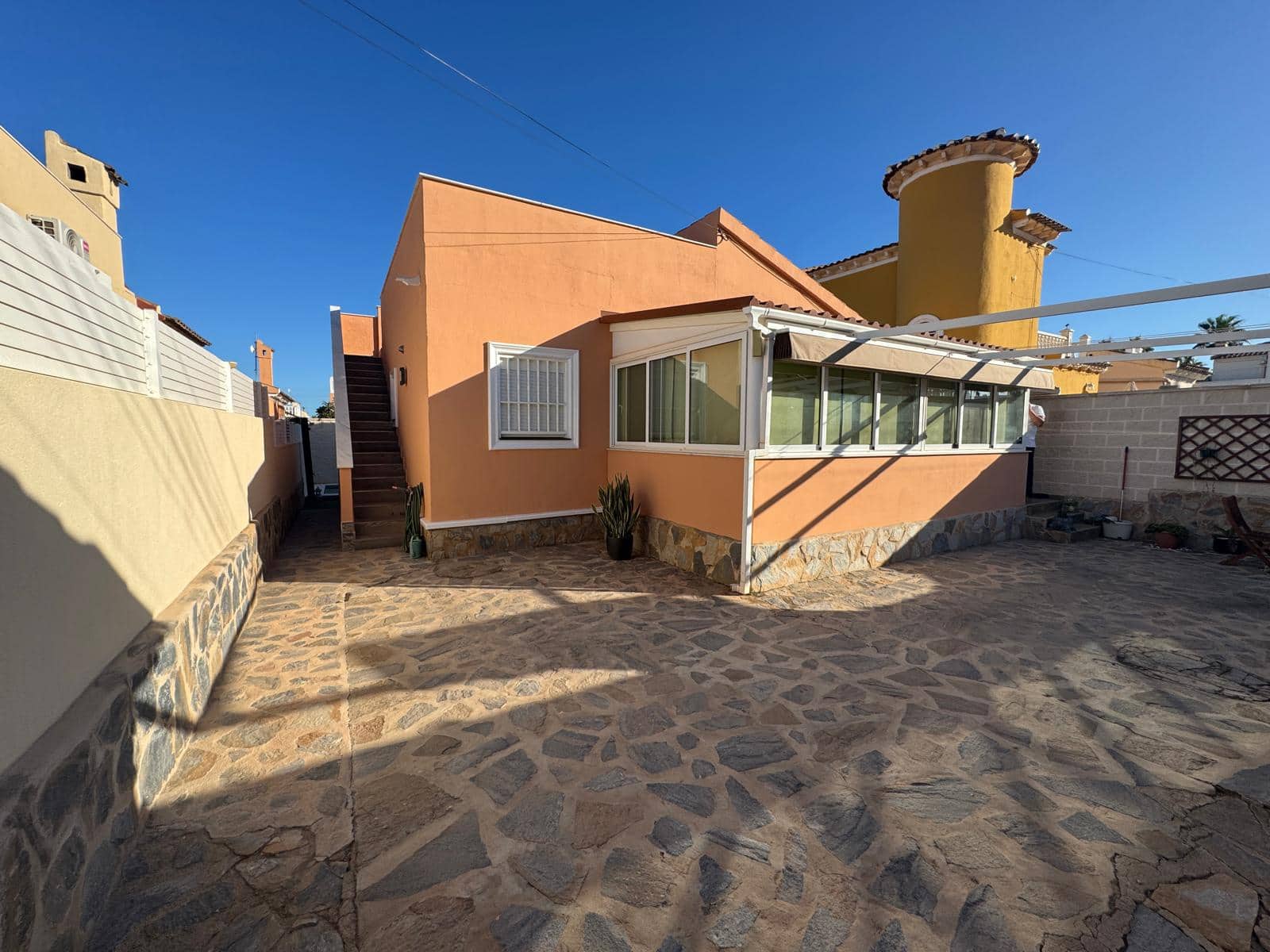 2 chambre Villa/Maison à vendre à Playa Flamenca avec piscine - 365 000 € (Ref: 10154273)