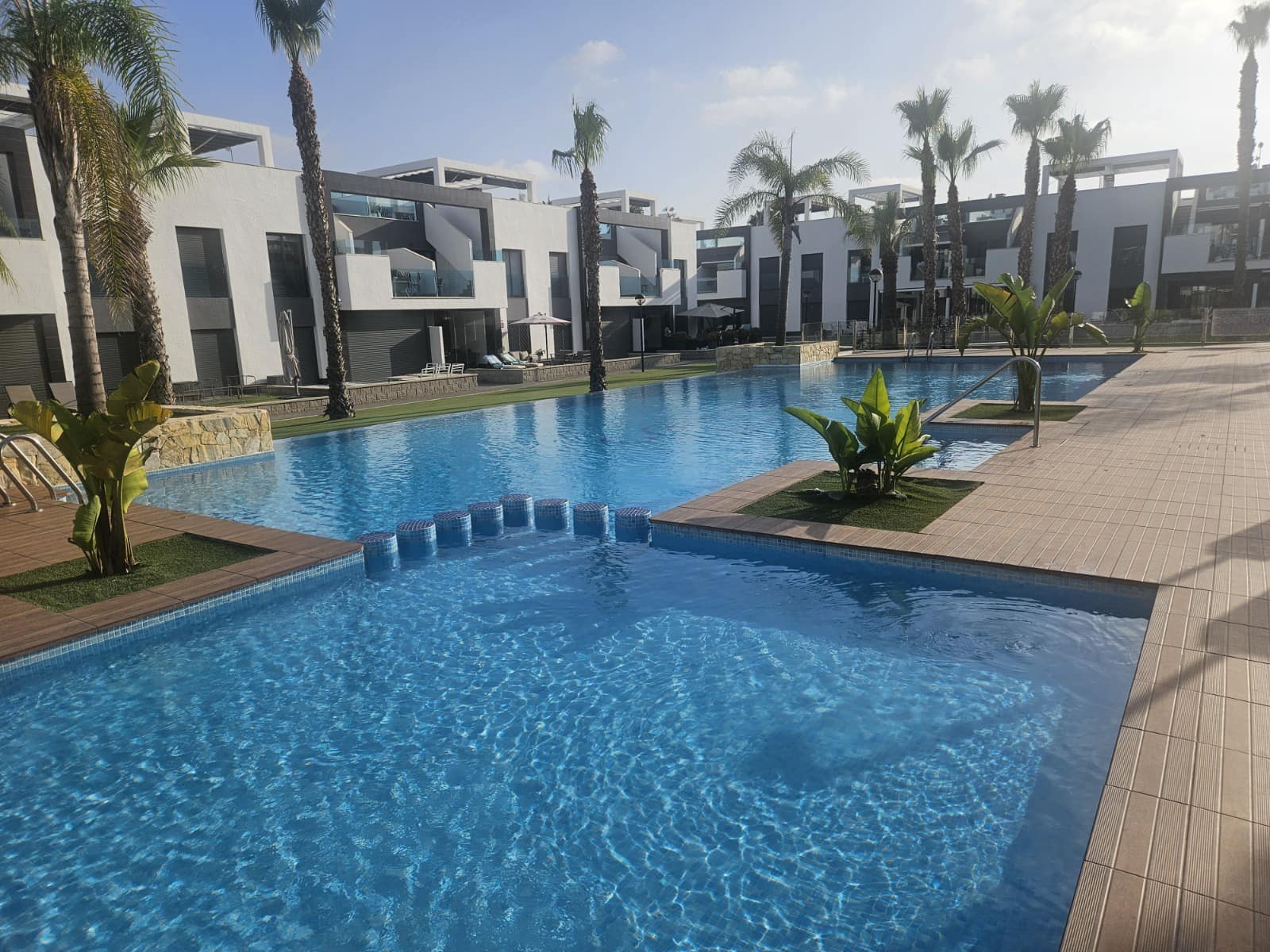 2 soverom Leilighet til salgs i Guardamar del Segura med svømmebasseng garasje - € 259 000 (Ref: 10155825)
