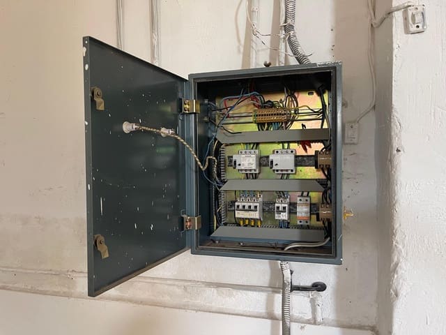 Butikk til salgs i Crevillente / Crevillent - € 60 000 (Ref: 10160028)