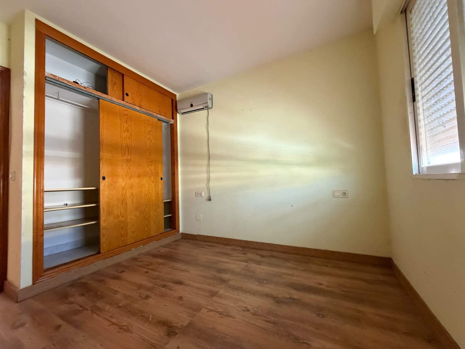 3 makuuhuone Rivitalo myytävänä paikassa Torrevieja mukana 
autotalli - 144 900 € (Ref: 10169105)