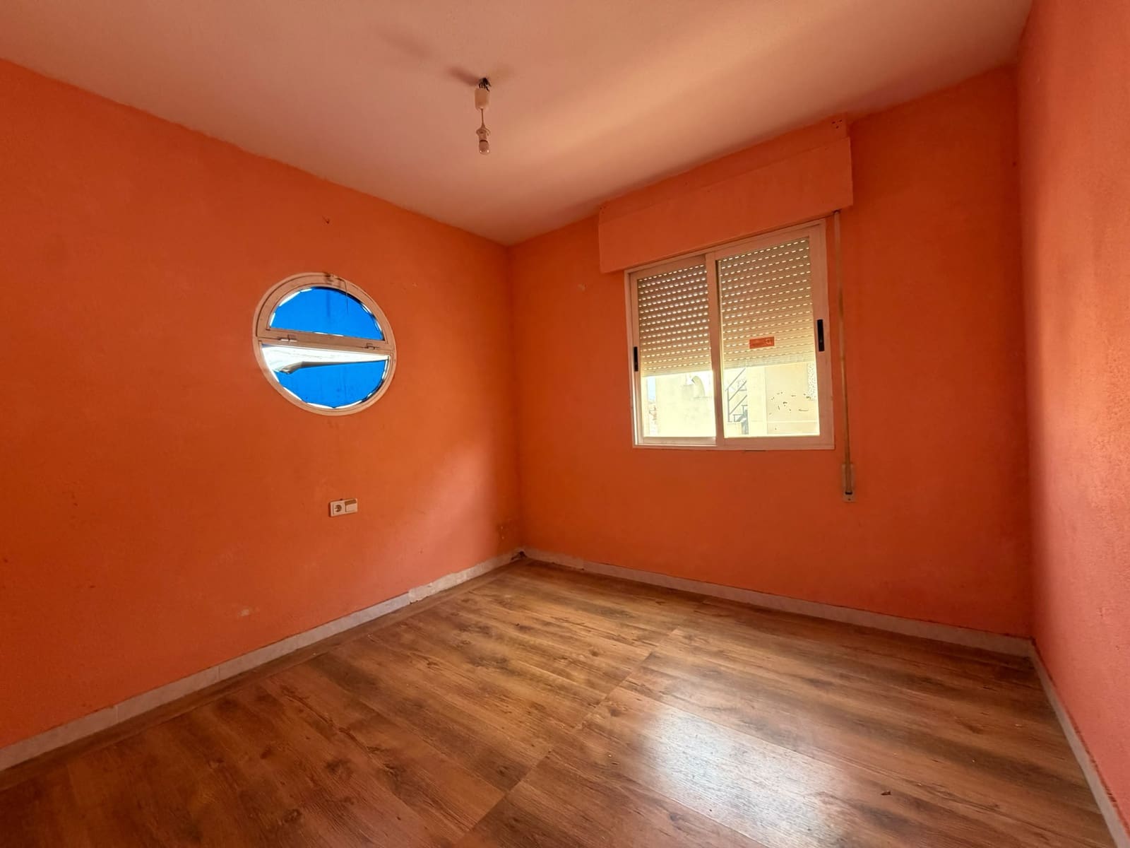 3 makuuhuone Rivitalo myytävänä paikassa Torrevieja mukana 
autotalli - 144 900 € (Ref: 10169105)