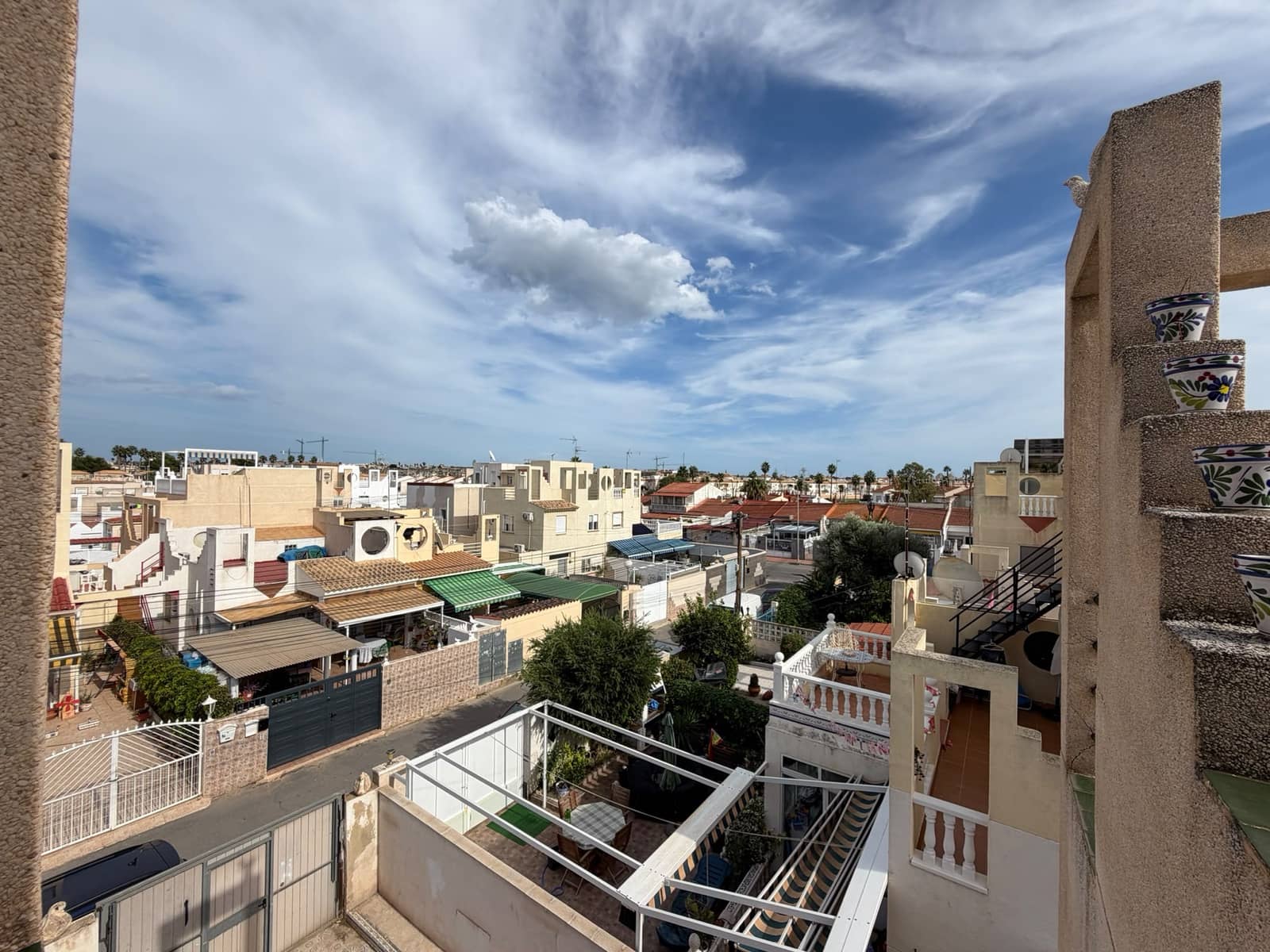 3 makuuhuone Rivitalo myytävänä paikassa Torrevieja mukana 
autotalli - 144 900 € (Ref: 10169105)