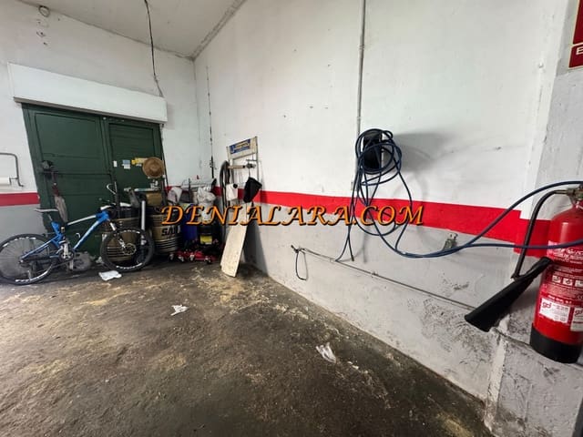 Commerciale da affittare in Dénia - 900 € (Rif: 10000097)