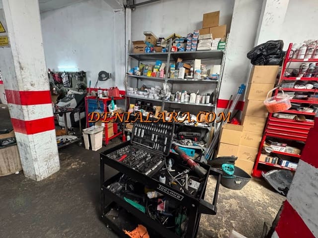 Commerciale da affittare in Dénia - 900 € (Rif: 10000097)