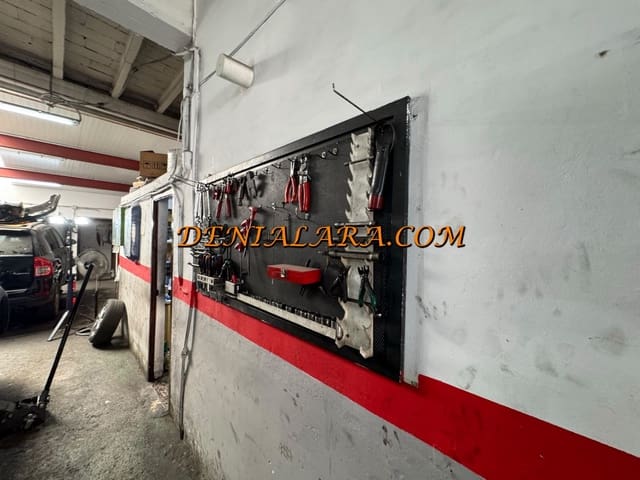 Commerciale da affittare in Dénia - 900 € (Rif: 10000097)