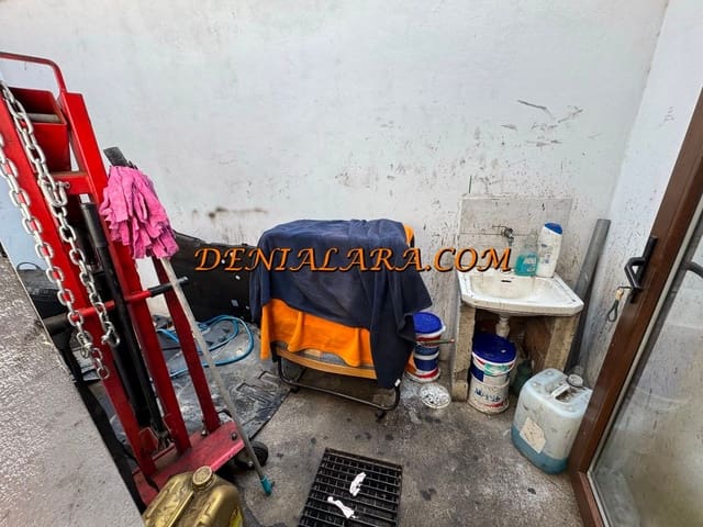 Commerciale da affittare in Dénia - 900 € (Rif: 10000097)
