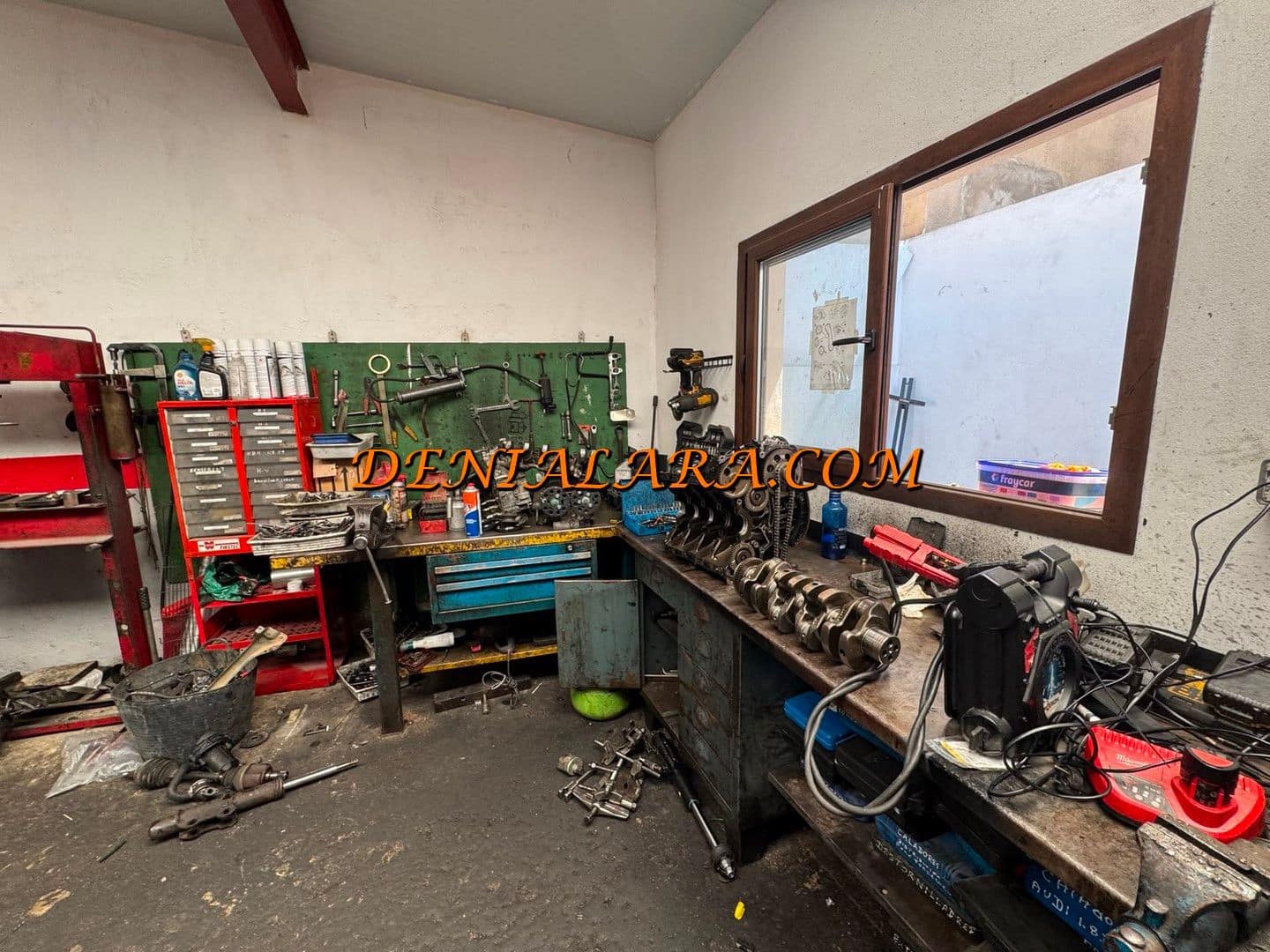 Commerciale da affittare in Denia - 900 € (Rif: 10000097)
