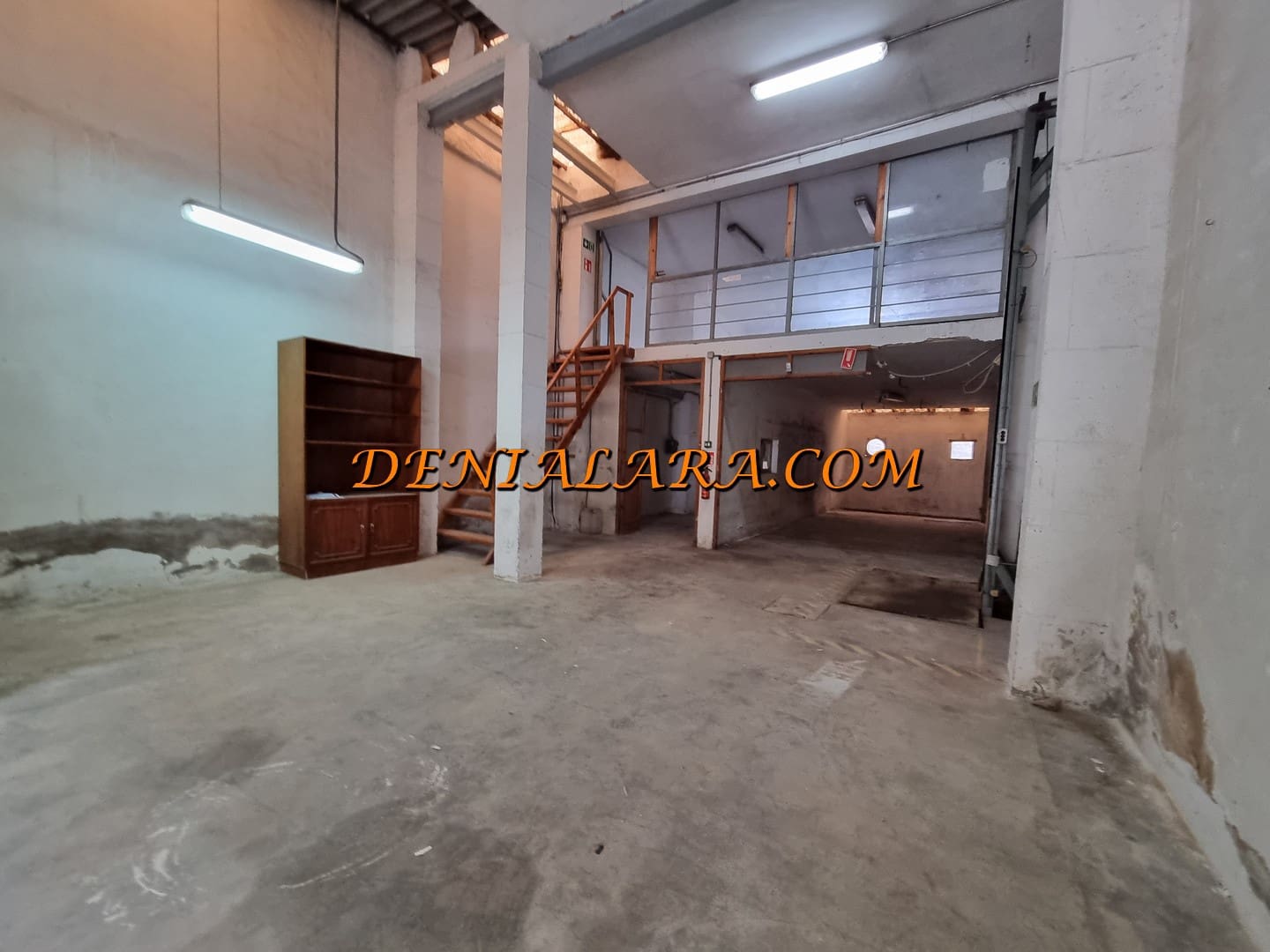 Komercyjne do wynajęcia w Pego - 900 € (Ref: 10000998)
