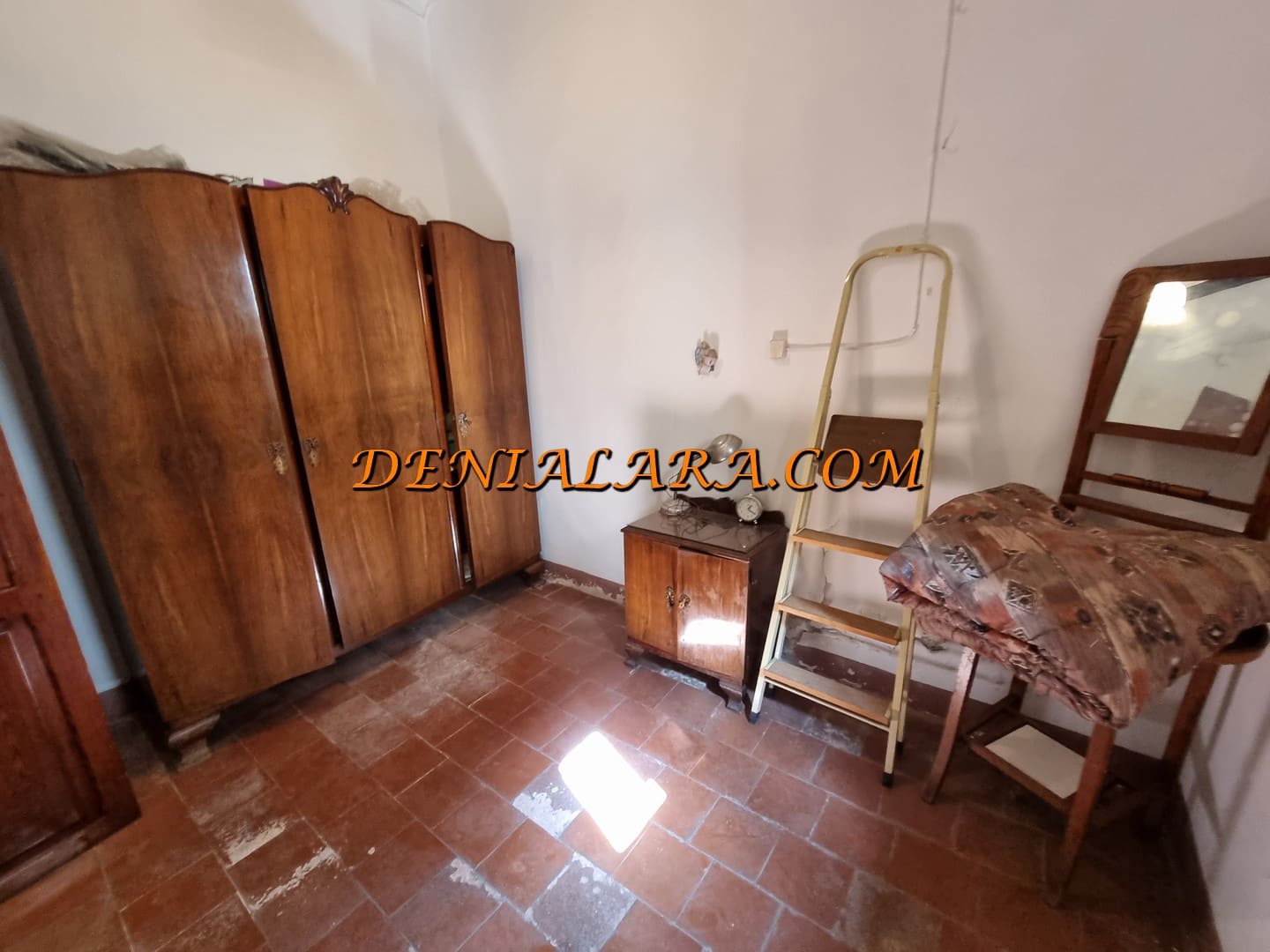 5 quarto Casa em Banda para venda em Pedreguer - 180 000 € (Ref: 10031279)