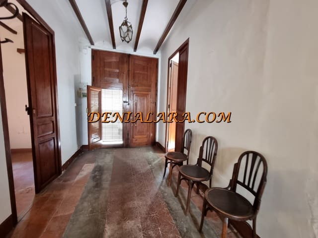 5 quarto Casa em Banda para venda em Pedreguer - 180 000 € (Ref: 10031279)
