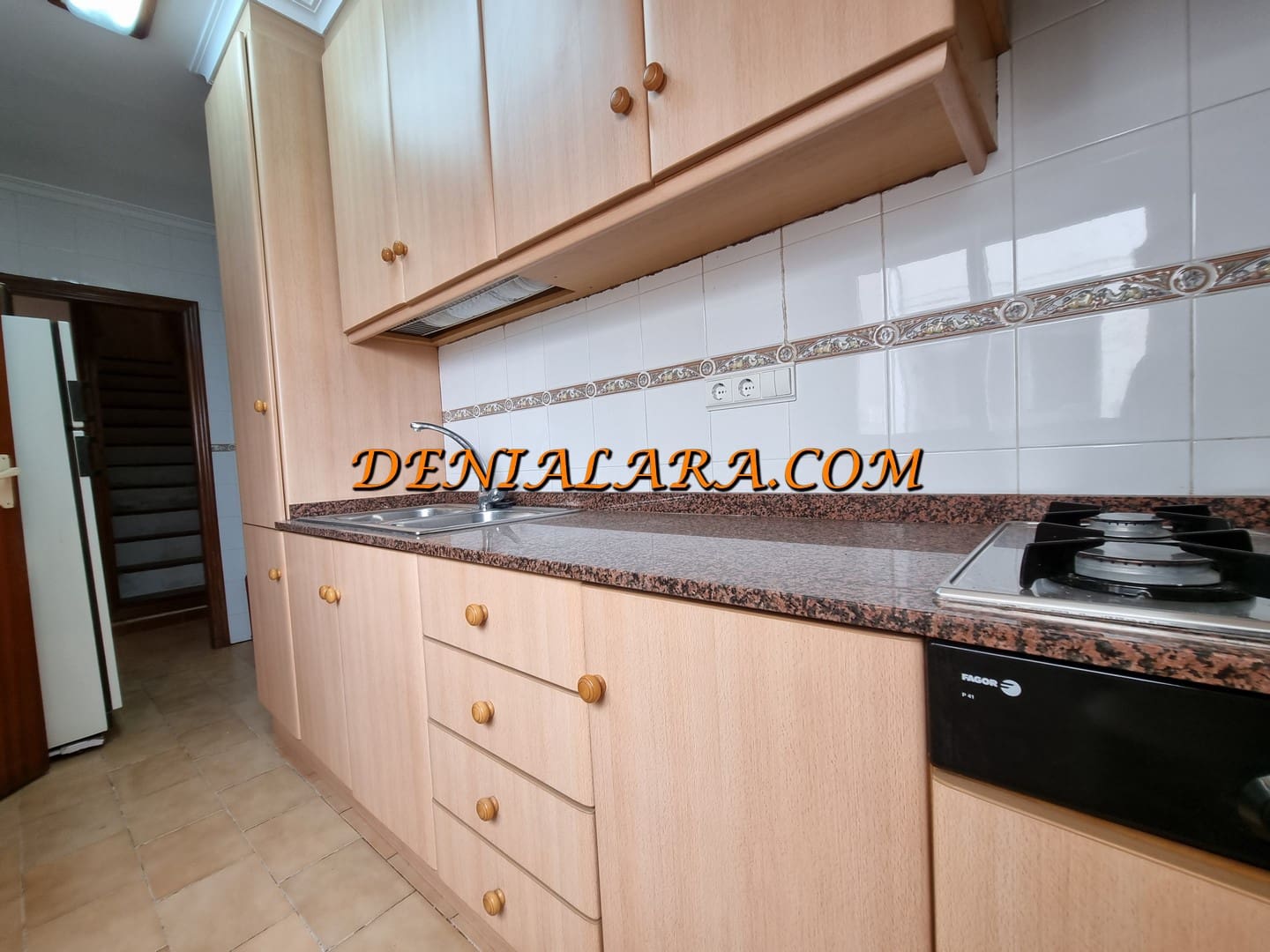 5 quarto Casa em Banda para venda em Pedreguer - 180 000 € (Ref: 10031279)
