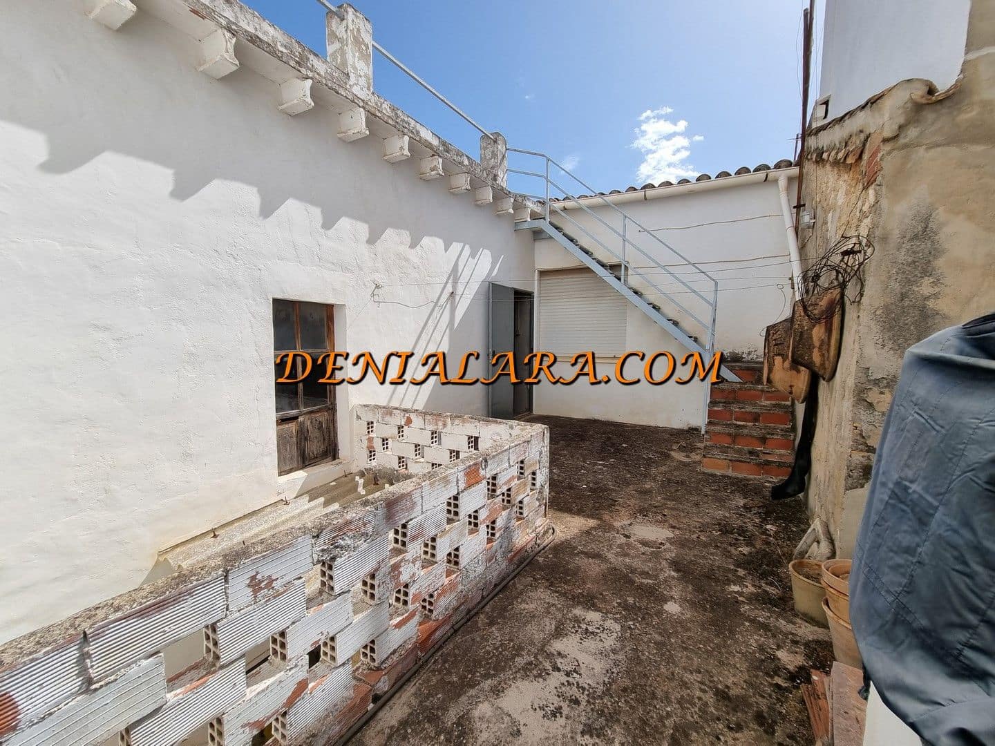 5 quarto Casa em Banda para venda em Pedreguer - 180 000 € (Ref: 10031279)
