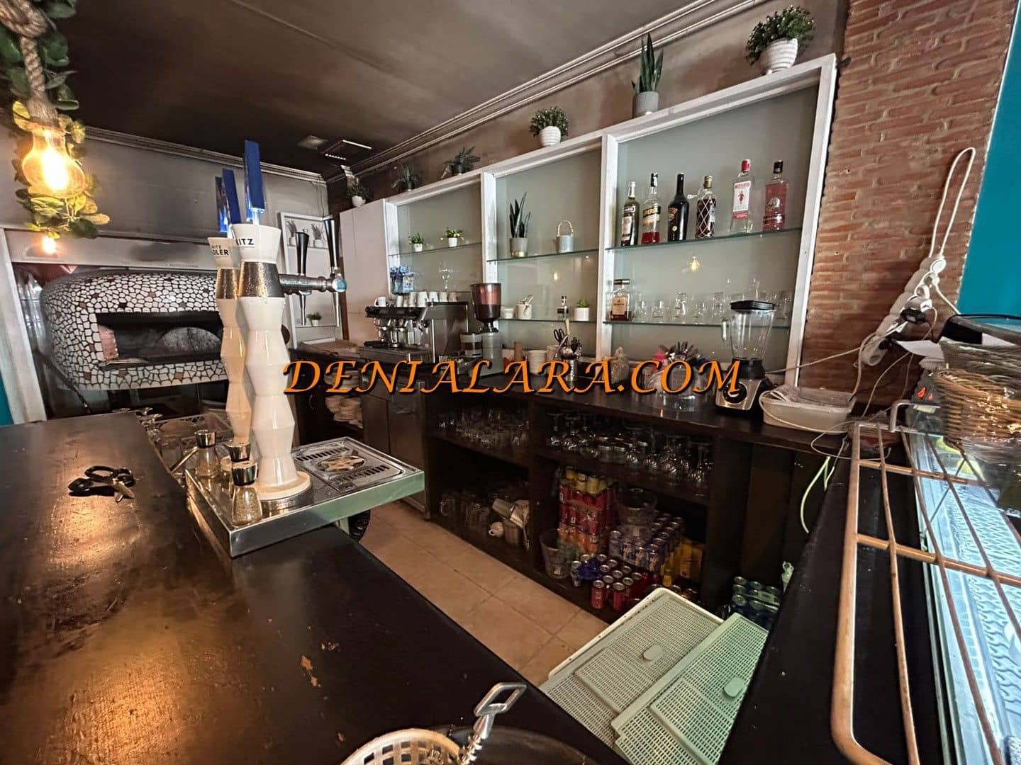 Bar/Restaurant zu vermieten in Denia mit Garage - 1.380 € (Ref: 10034678)