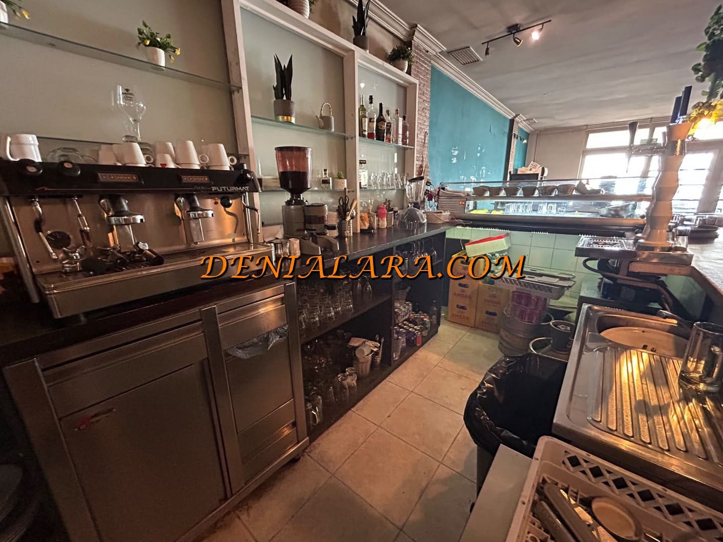 Bar/Restaurant zu vermieten in Denia mit Garage - 1.380 € (Ref: 10034678)