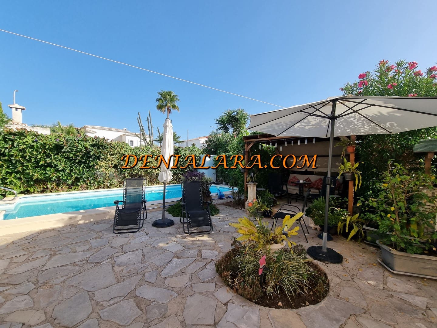 Chalet de 3 habitaciones en Els Poblets en venta con piscina garaje - 439.000 € (Ref: 10045803)