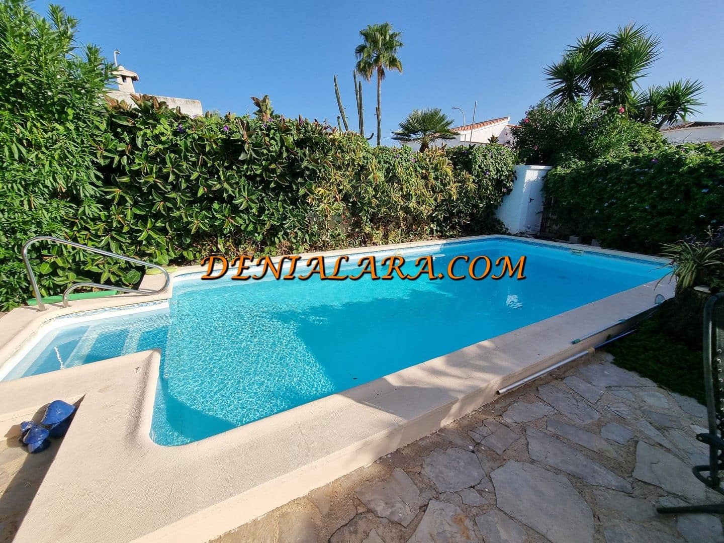 Chalet de 3 habitaciones en Els Poblets en venta con piscina garaje - 439.000 € (Ref: 10045803)