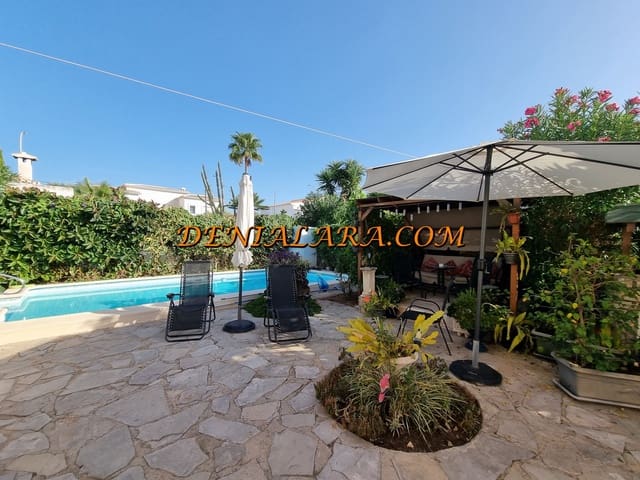 Chalet de 3 habitaciones en Els Poblets en venta con piscina garaje - 439.000 € (Ref: 10045803)