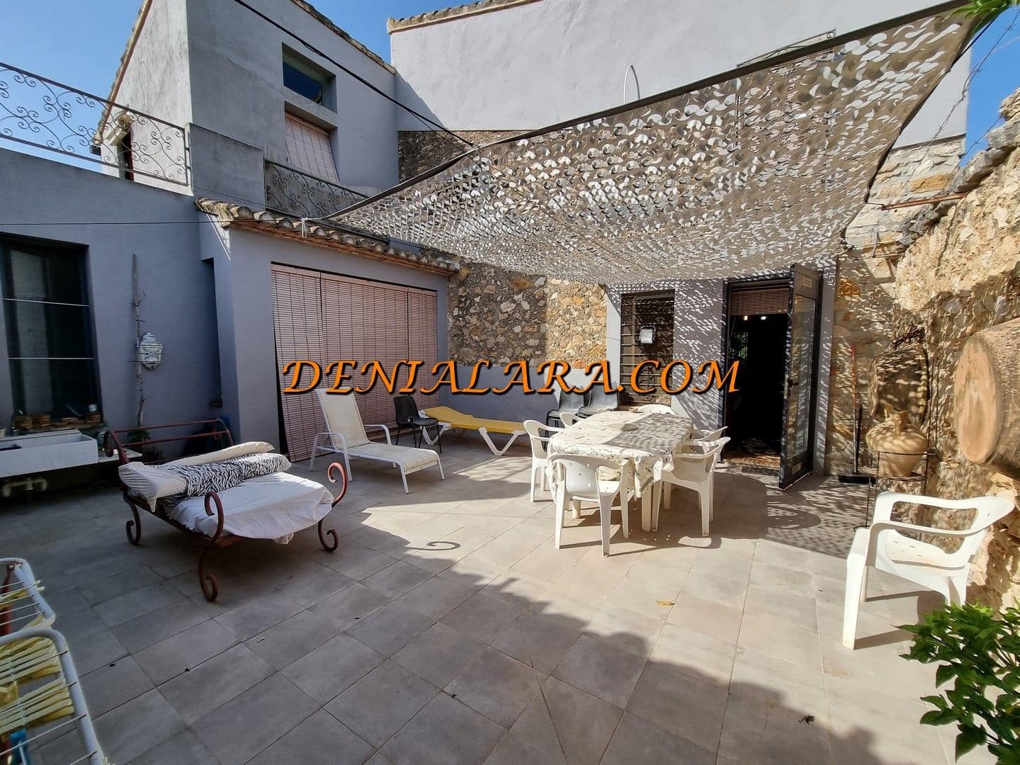 4 bedroom Finca/Country House for sale in Pedreguer - € 290,000 (Ref: 10057678)