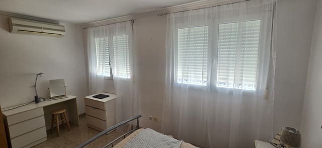 3 soverom Rekkehus til leie i Els Poblets med svømmebasseng garasje - € 950 (Ref: 10076873)