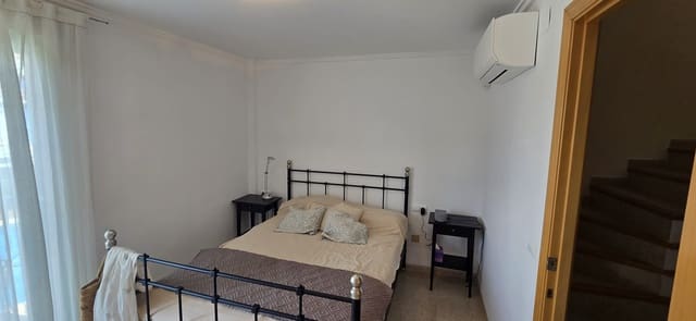 3 soverom Rekkehus til leie i Els Poblets med svømmebasseng garasje - € 950 (Ref: 10076873)