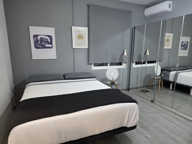 2 soveværelse Villa til leje i Dénia med swimmingpool garage - € 2.100 (Ref: 10081632)