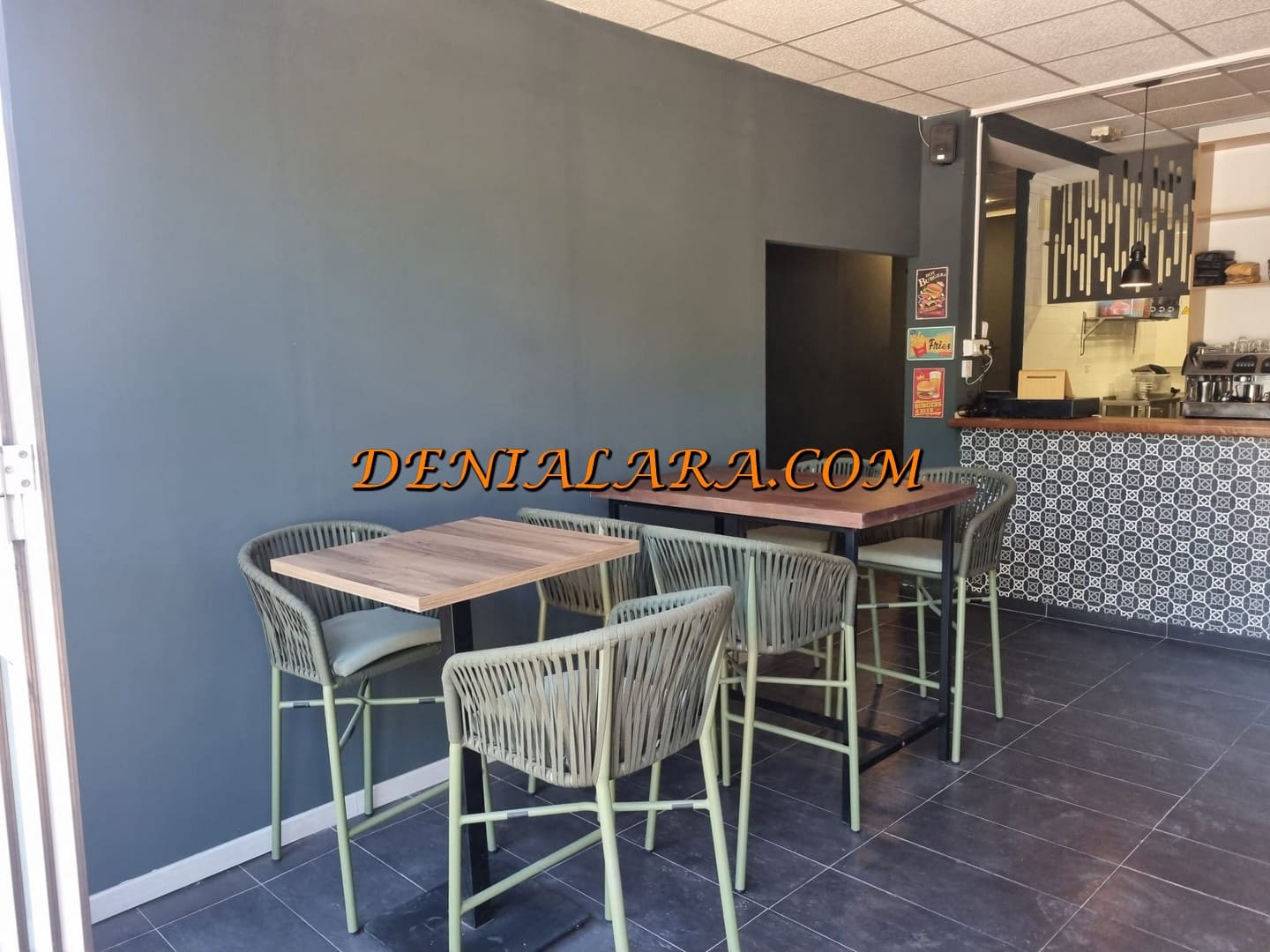 Restauracja lub bar do wynajęcia w Denia z garażem - 1 300 € (Ref: 10085252)