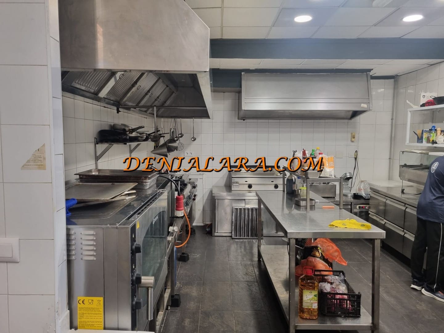 Restauracja lub bar do wynajęcia w Denia z garażem - 1 300 € (Ref: 10085252)